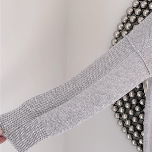 Brochu Walker The Looker Sweater - Picture 5 of 9